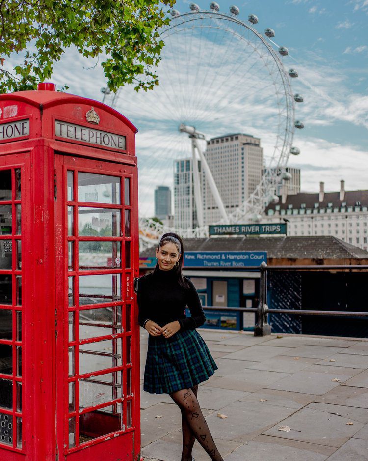 Postcards From Hawaii Travel Lifestyle Blog Gabriella Wisdom BEST RED PHONE BOX LOCATIONS IN LONDON FOR PHOTOS London telephone booth London phone booth red telephone booth London red telephone box London phone box