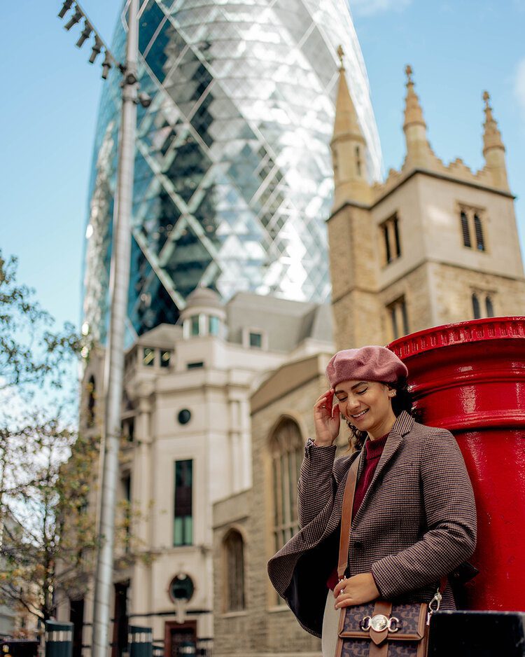 PFHPostcardsfromHawaii10iconicLondonLandmarksyoumustseeGherkin 1