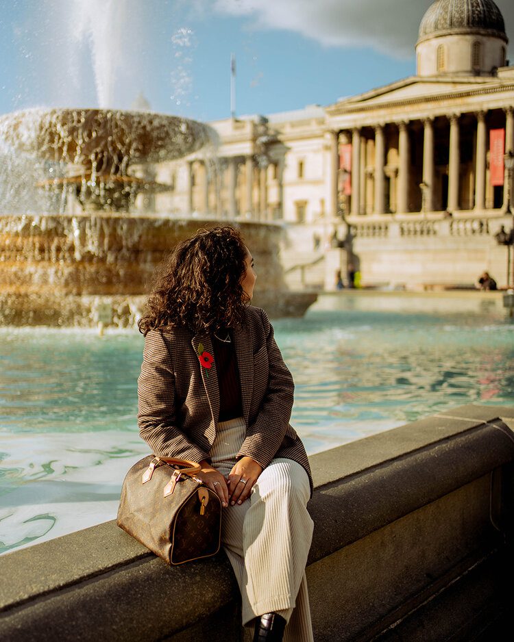 PFHPostcardsfromHawaii10iconicLondonLandmarksyoumustseeTrafalgarSquare