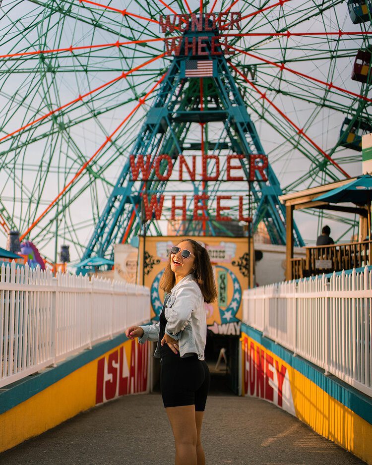 PostcardsfromHawaiiTravelBlog10MostInstagrammablespotsinNewYorkCityInstagramPlacesGuideNYCConeyIslandWonderWheel